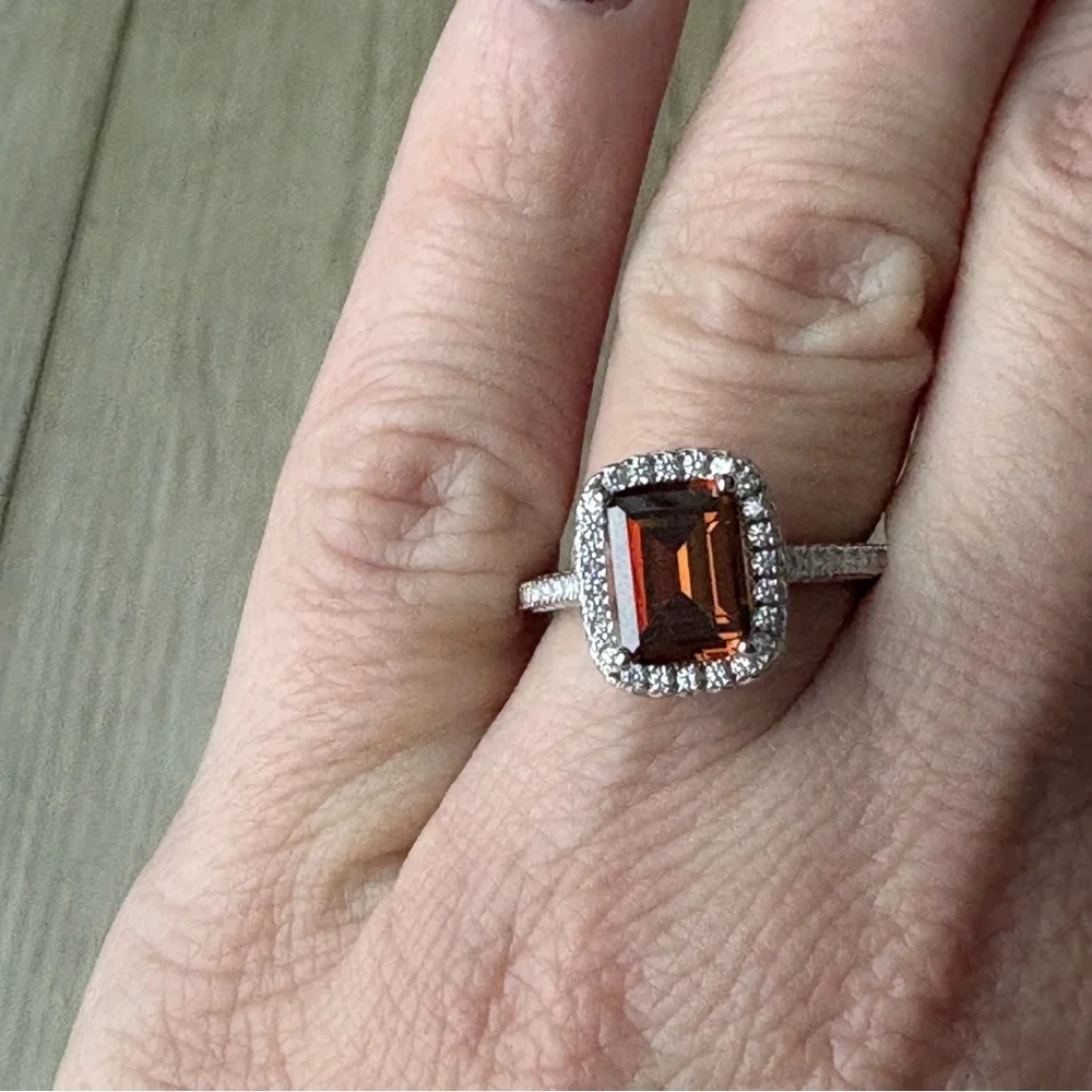 SUZY LEVIAN Sterling Silver Ascher Cut Brown CZ Ring Size 7